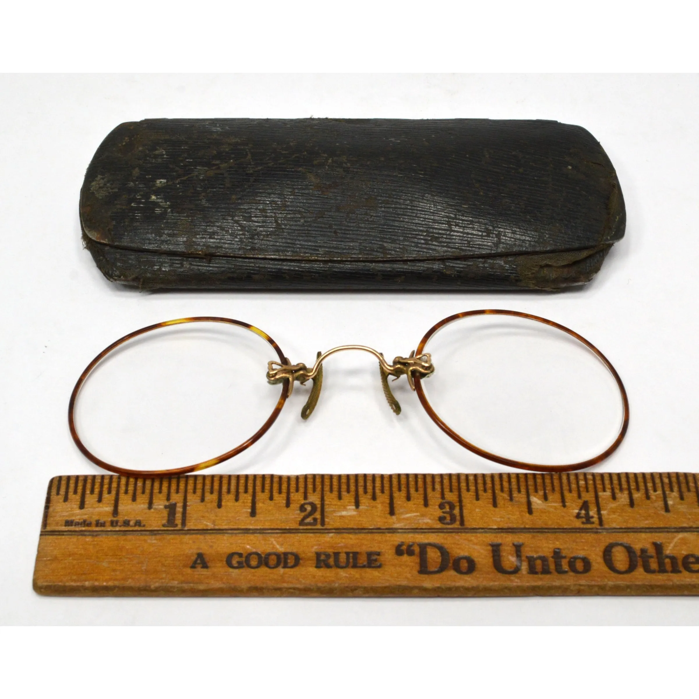 Antique ARISTOCRAT EYEGLASSES Glasses Frames 1/10-12K GOLD FILLED Original Case!