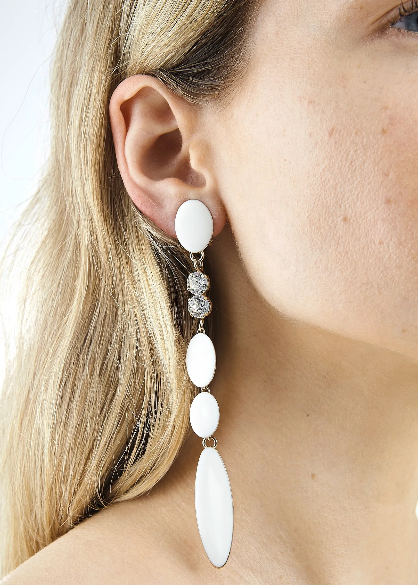 HANDENAMLED EARRING "TIPPY TOES" IN WHITE