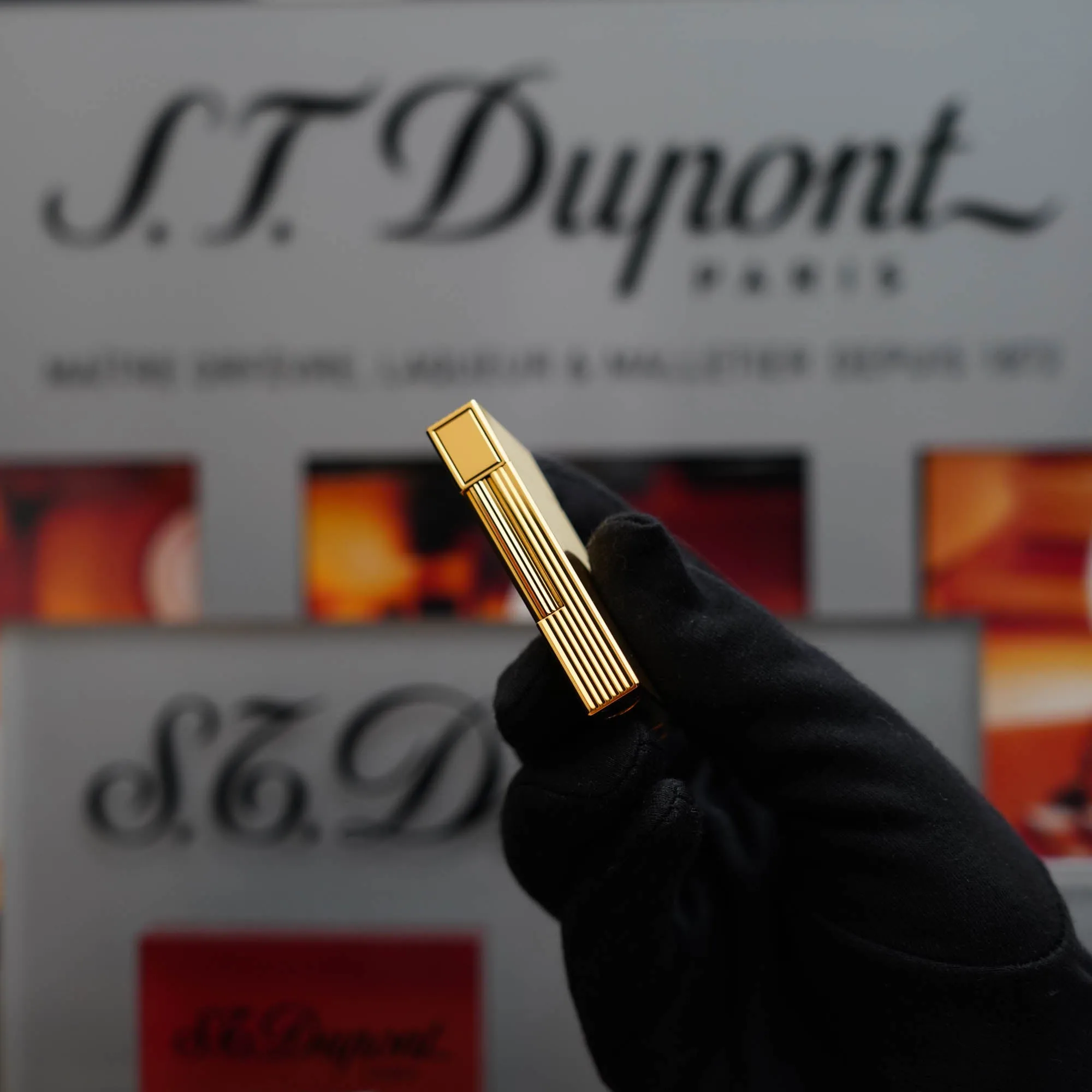 Vintage 1980 St Dupont Montparnasse Heavy 24k Gold Finish ''Vertical Line'' Ligne 2 Lighter